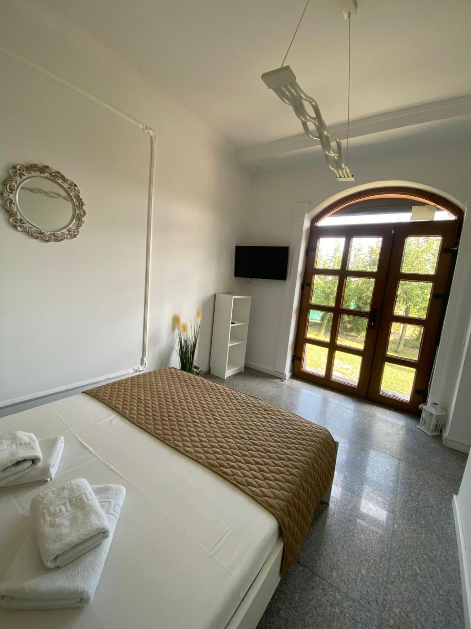 Ami Residence Bucharest Airport&Therme&Parking Otopeni Extérieur photo